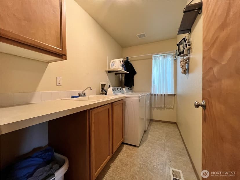 Property photo for 16008 89th Avenue E, Puyallup photo 14