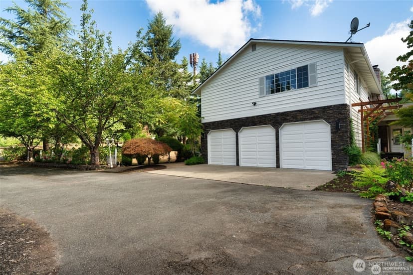 Property photo for 15919 NE 165th Street, Woodinville photo 36