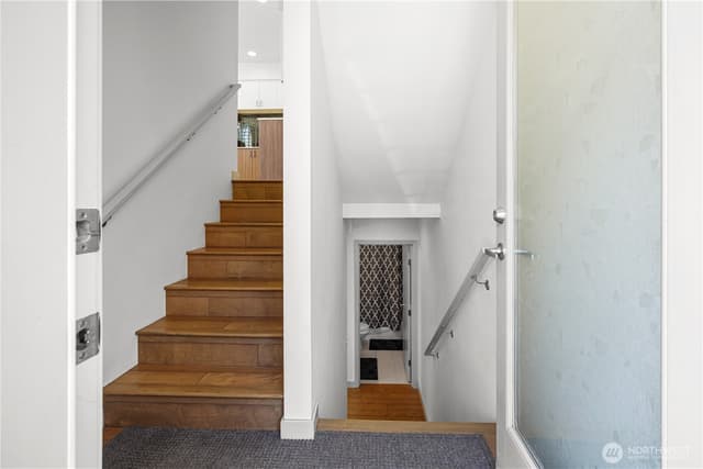 Property photo for 321 W Olympic Place #A, Seattle photo 5