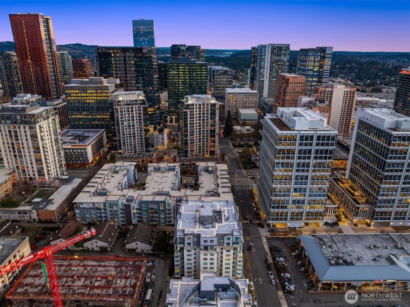 Property photo for 1100 106th Avenue NE #611, Bellevue photo 23