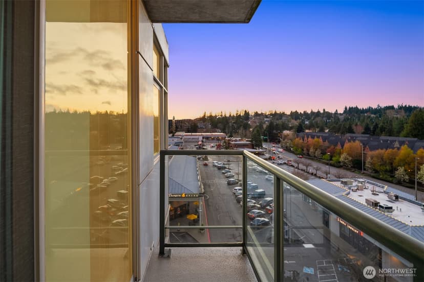 Property photo for 1100 106th Avenue NE #611, Bellevue photo 21