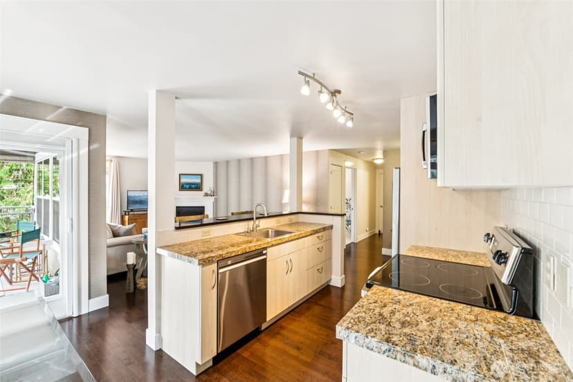 Property photo for 22910 90th Avenue W #B201, Edmonds photo 8