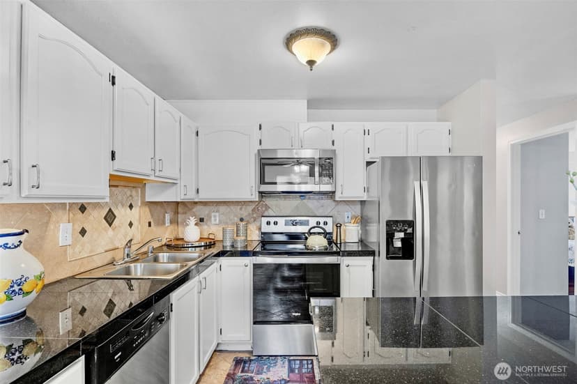 Property photo for 1001 W Casino Road #B101, Everett photo 8