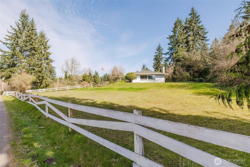 Property photo for 191 NE McWilliams Court, Bremerton photo 5