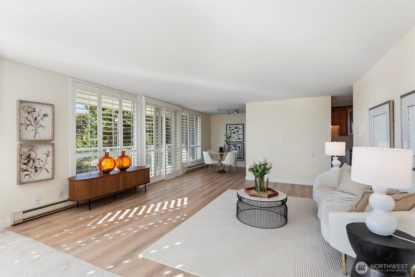 Property photo for 500 W Olympic Place #203, Seattle photo 5