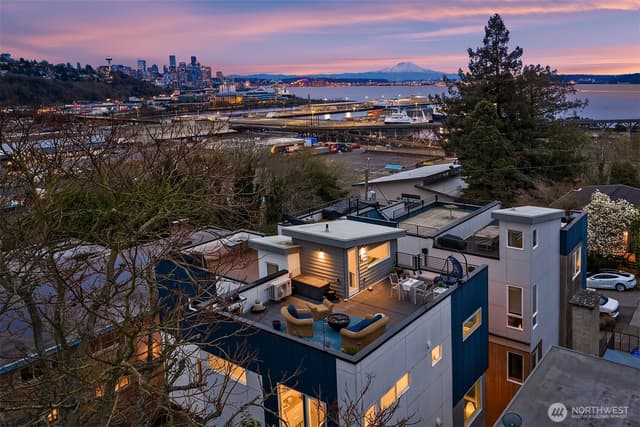 Property photo for 2330 W Plymouth Street #B, Seattle