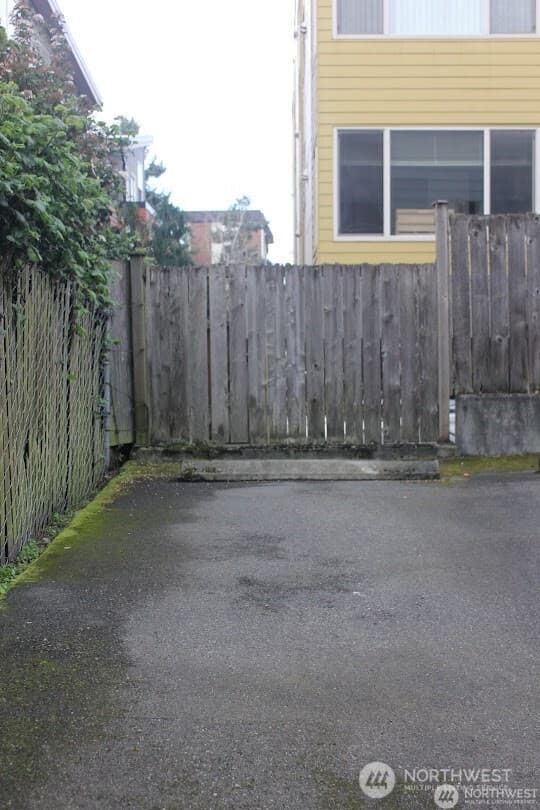 Property photo for 3429 Burke Avenue N #23, Seattle photo 31