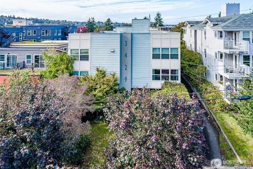 Property photo for 3429 Burke Avenue N #23, Seattle