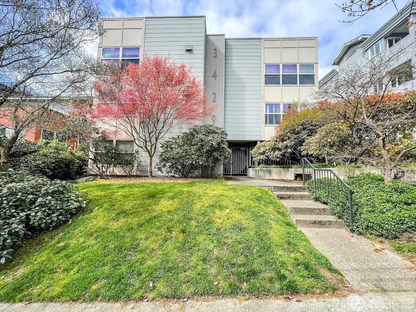 Property photo for 3429 Burke Avenue N #23, Seattle photo 24