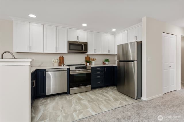 Property photo for 2522 Rucker Avenue #403, Everett photo 3