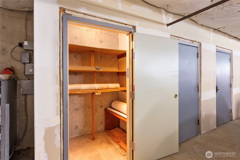 Property photo for 2522 Rucker Avenue #403, Everett photo 26