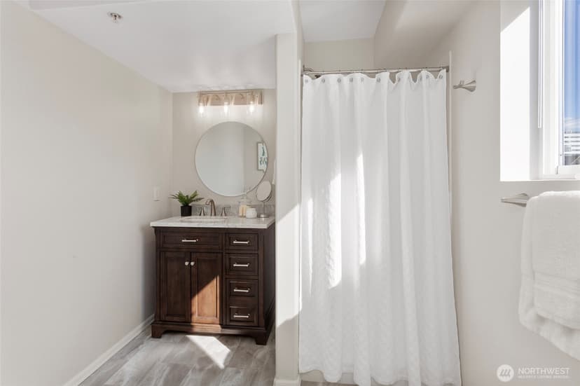 Property photo for 2522 Rucker Avenue #403, Everett photo 10