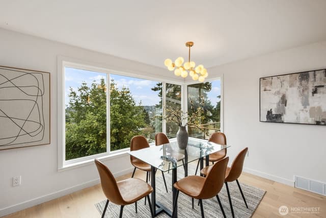 Property photo for 3232 26th Avenue W, Seattle photo 5