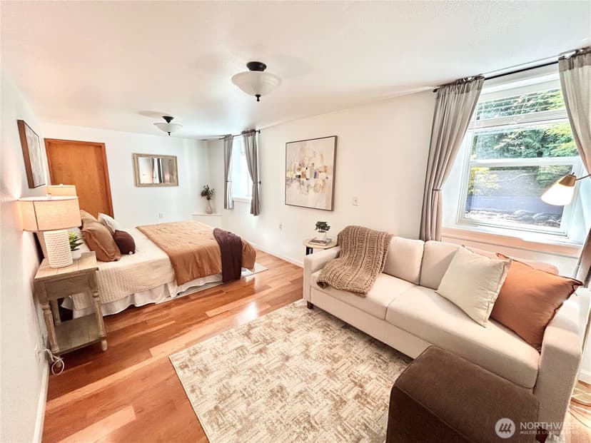 Property photo for 23305 98th Avenue S, Kent photo 15