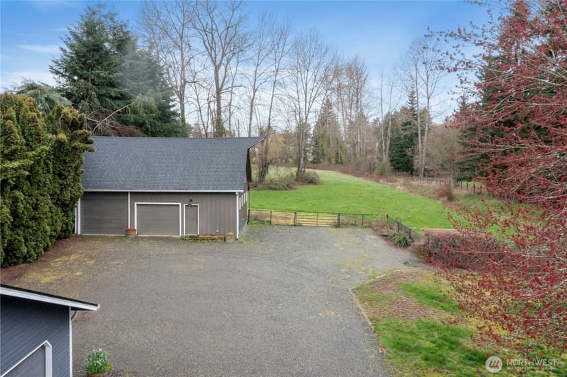Property photo for 23305 98th Avenue S, Kent photo 31