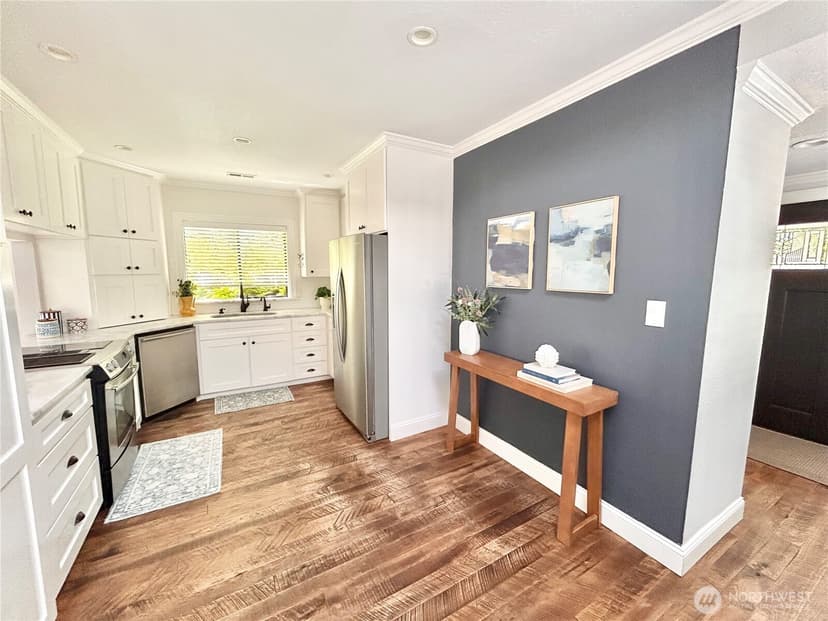 Property photo for 23305 98th Avenue S, Kent photo 6
