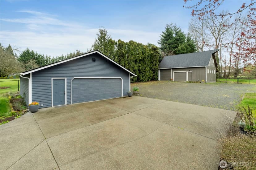 Property photo for 23305 98th Avenue S, Kent photo 27