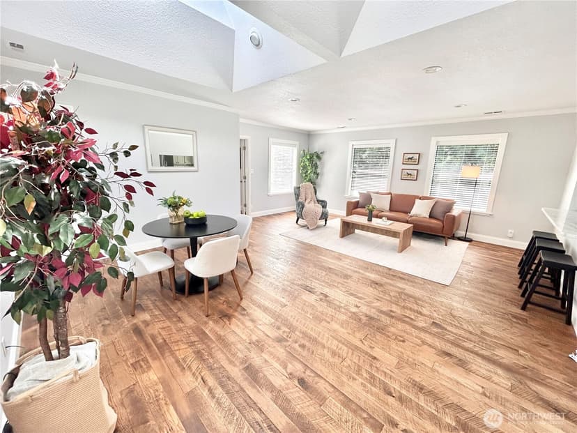 Property photo for 23305 98th Avenue S, Kent photo 10