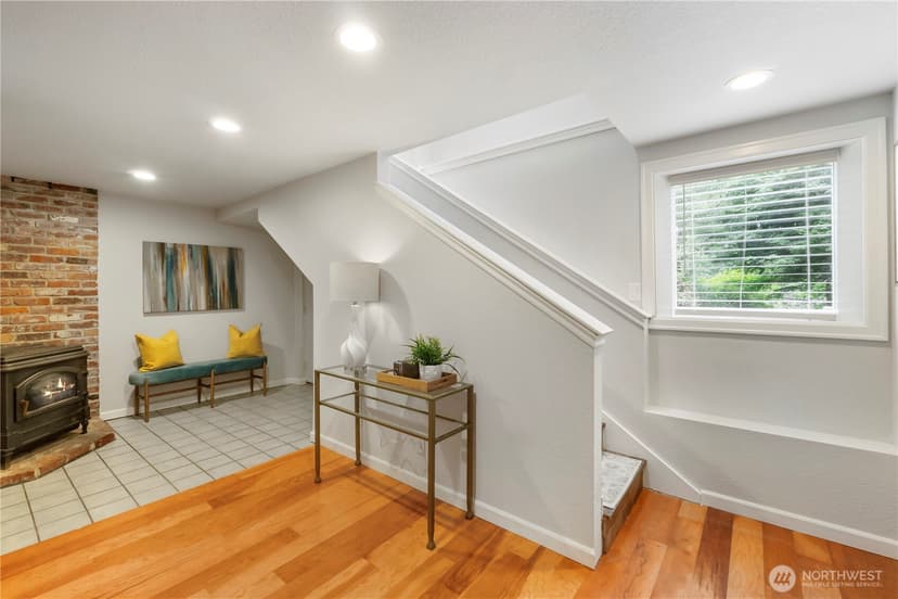 Property photo for 23305 98th Avenue S, Kent photo 19