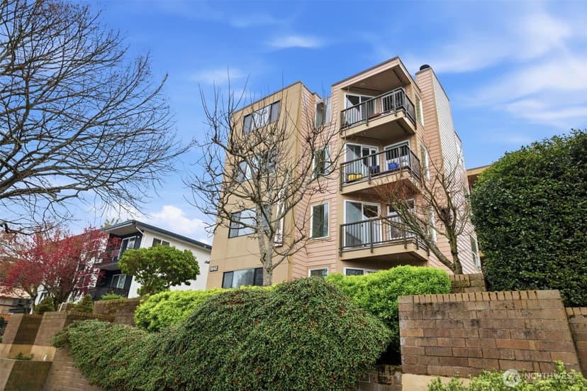Property photo for 5642 California Avenue SW #3, Seattle