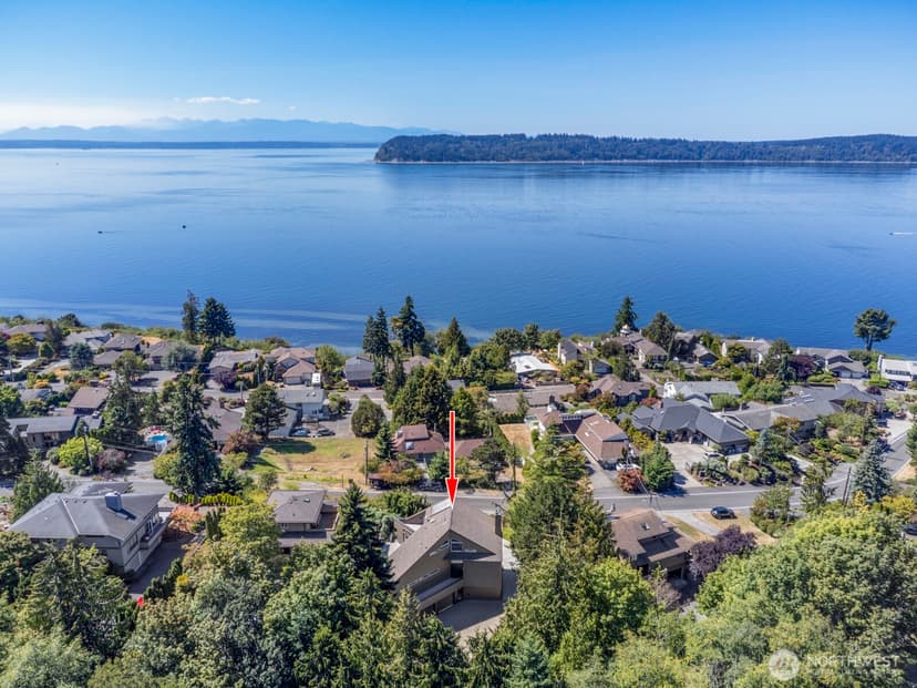Property photo for 10413 66th Place W, Mukilteo photo 6