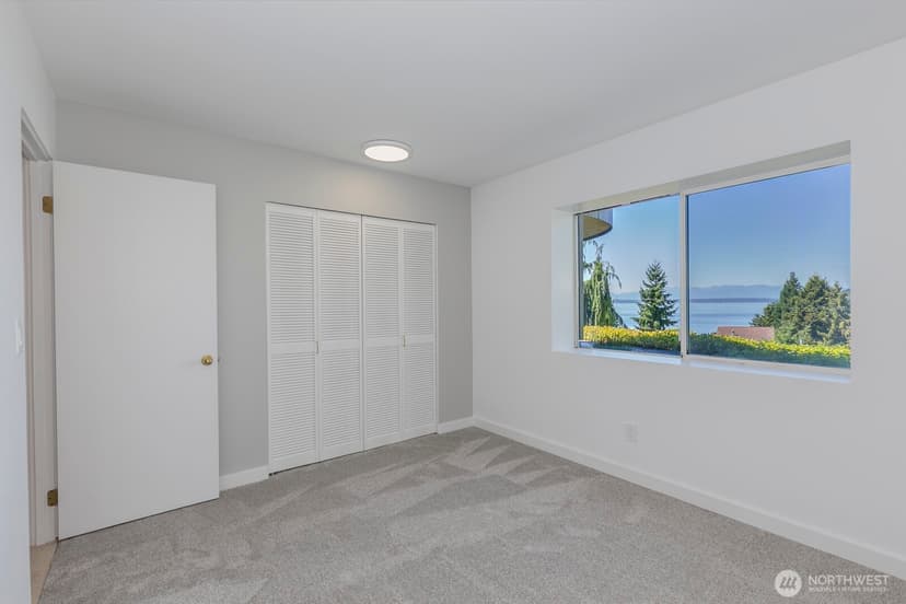Property photo for 10413 66th Place W, Mukilteo photo 32