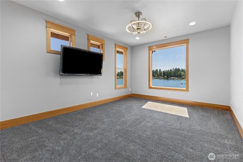 Property photo for 1024 184th Avenue Ct E, Lake Tapps photo 33