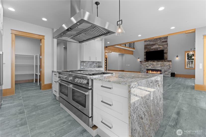 Property photo for 1024 184th Avenue Ct E, Lake Tapps photo 19