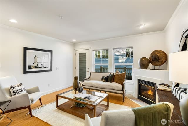Property photo for 206 24th Avenue E, Seattle
