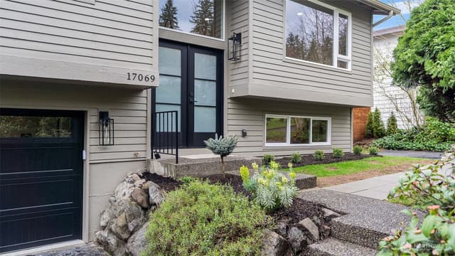 Property photo for 17069 142nd PL NE, Woodinville photo 2
