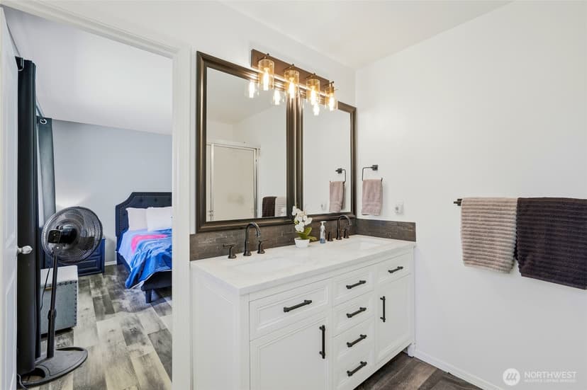 Property photo for 12629 Marine Drive, Tulalip photo 18