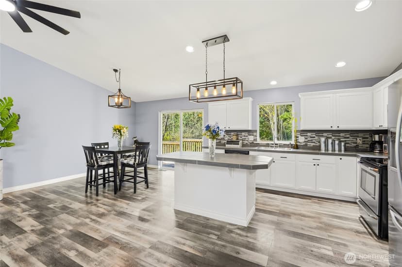Property photo for 12629 Marine Drive, Tulalip photo 5