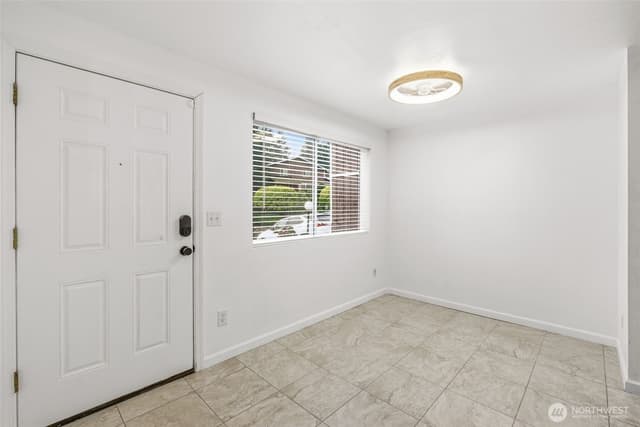 Property photo for 24856 145th Lane SE, Kent photo 3