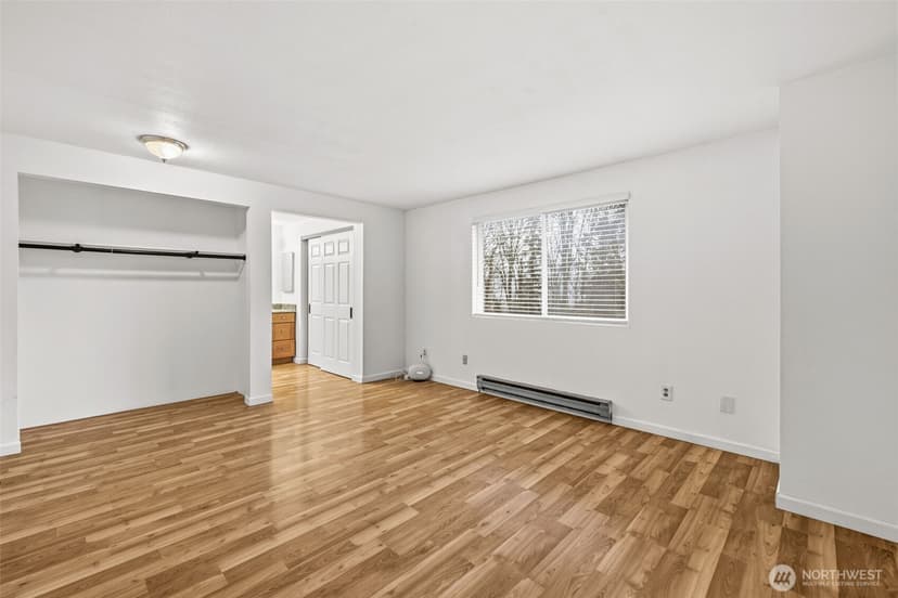 Property photo for 24856 145th Lane SE, Kent photo 23