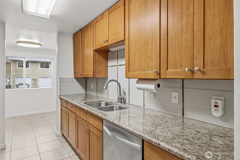 Property photo for 24856 145th Lane SE, Kent photo 12