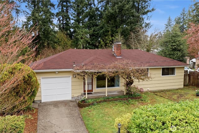 Property photo for 1840 NE 171 Street, Shoreline photo 4