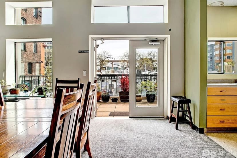 Property photo for 510 6th Avenue S #603, Seattle photo 12