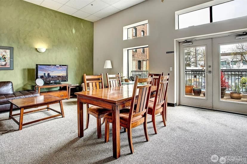 Property photo for 510 6th Avenue S #603, Seattle photo 11