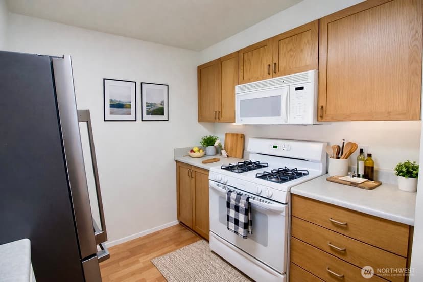 Property photo for 510 6th Avenue S #603, Seattle photo 5