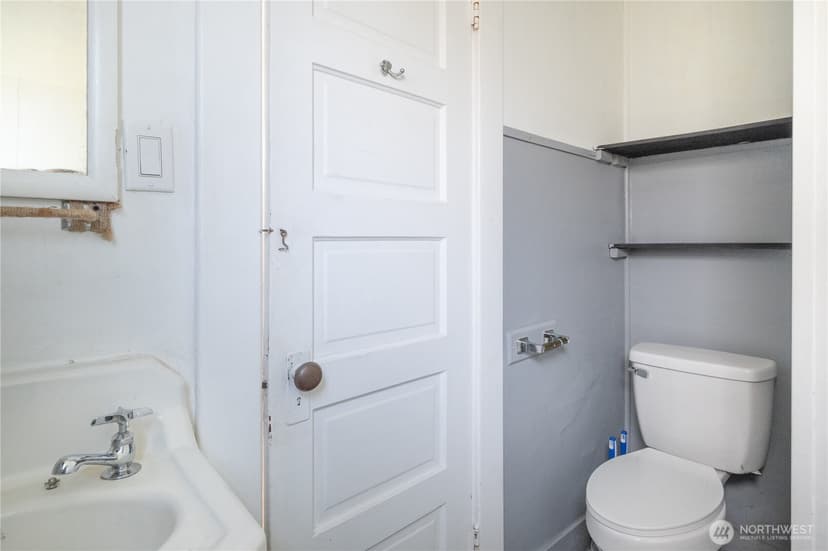 Property photo for 2202 E 32nd Street, Tacoma photo 15