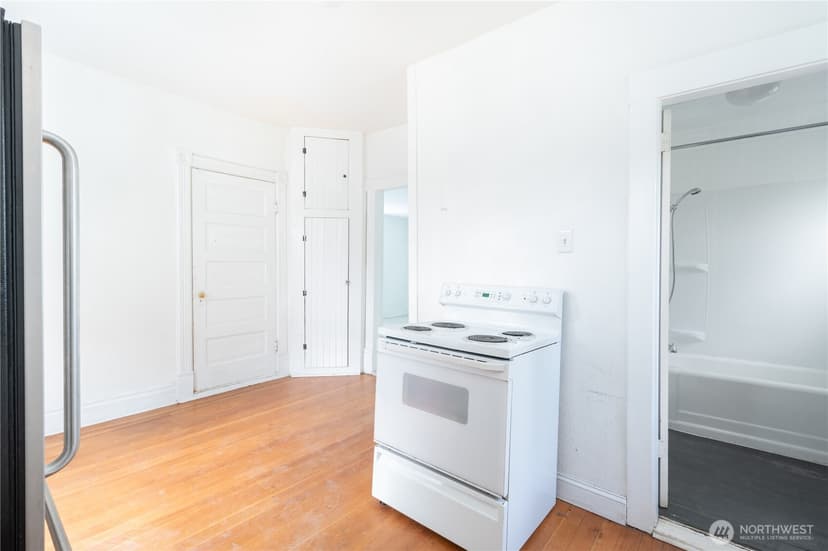 Property photo for 2202 E 32nd Street, Tacoma photo 9