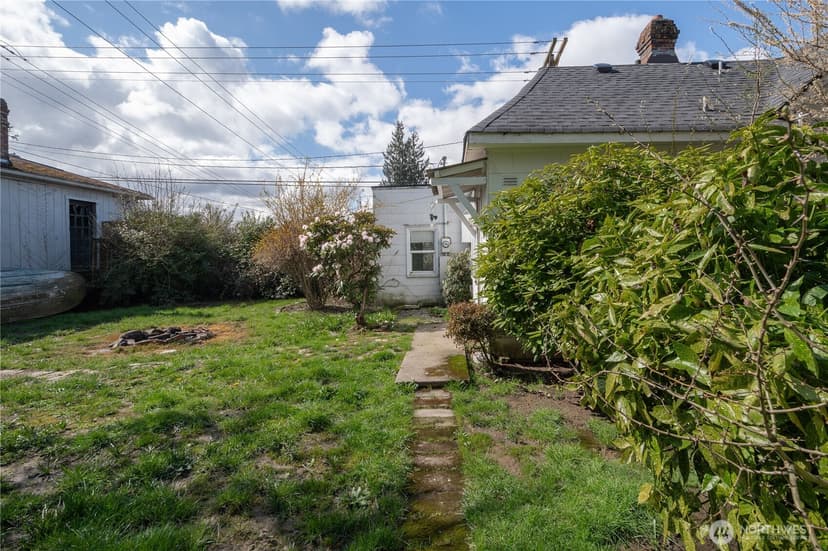 Property photo for 2202 E 32nd Street, Tacoma photo 4