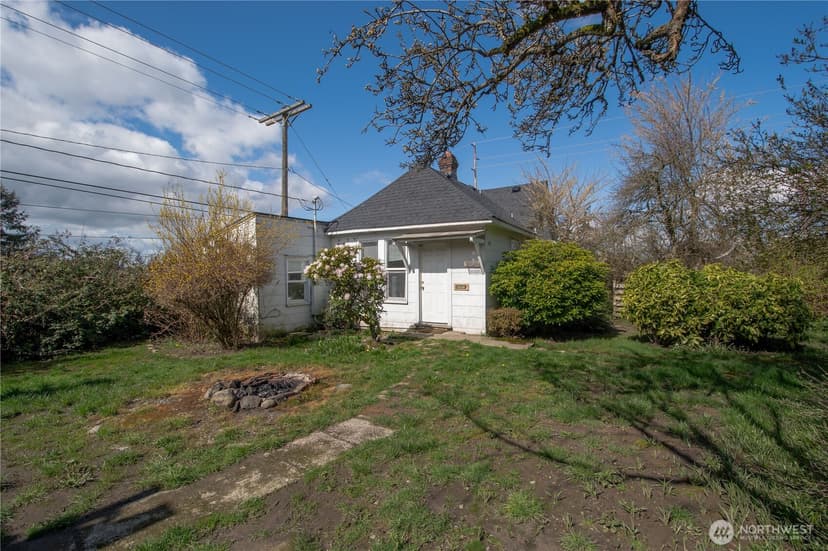 Property photo for 2202 E 32nd Street, Tacoma photo 3