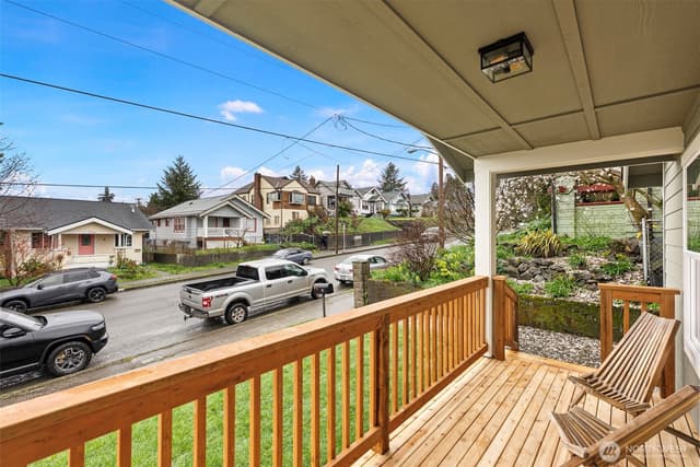 Property photo for 1925 5th Street, Bremerton photo 3