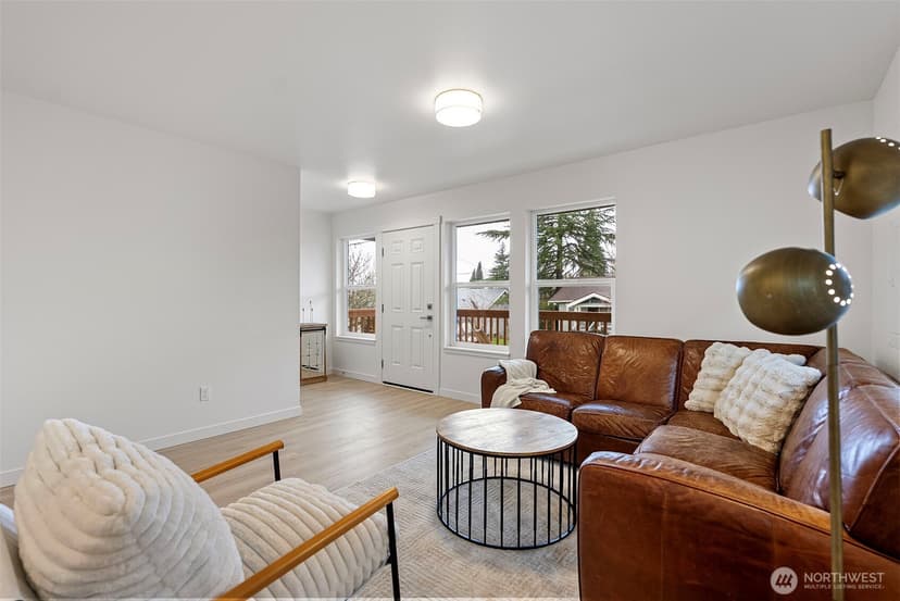 Property photo for 1925 5th Street, Bremerton photo 6