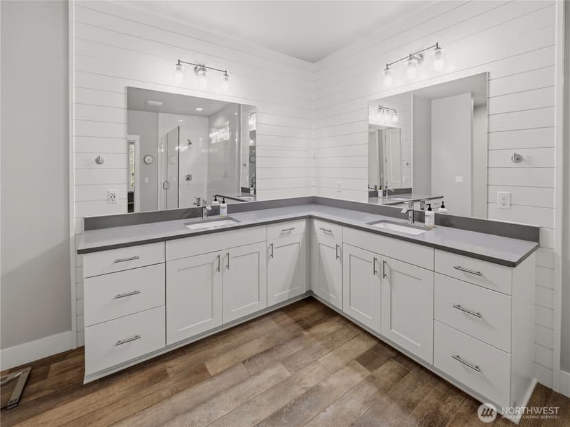 Property photo for 28911 220th Place SE, Black Diamond photo 23