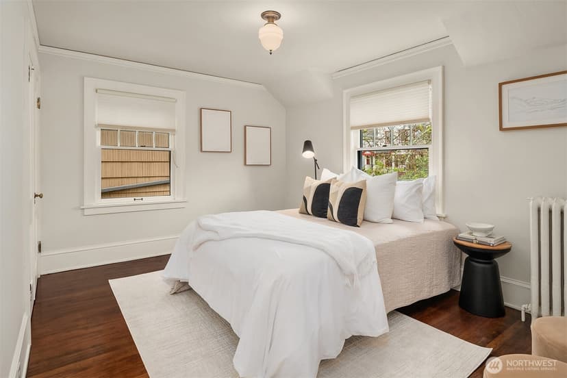 Property photo for 5260 18th Avenue NE, Seattle photo 23