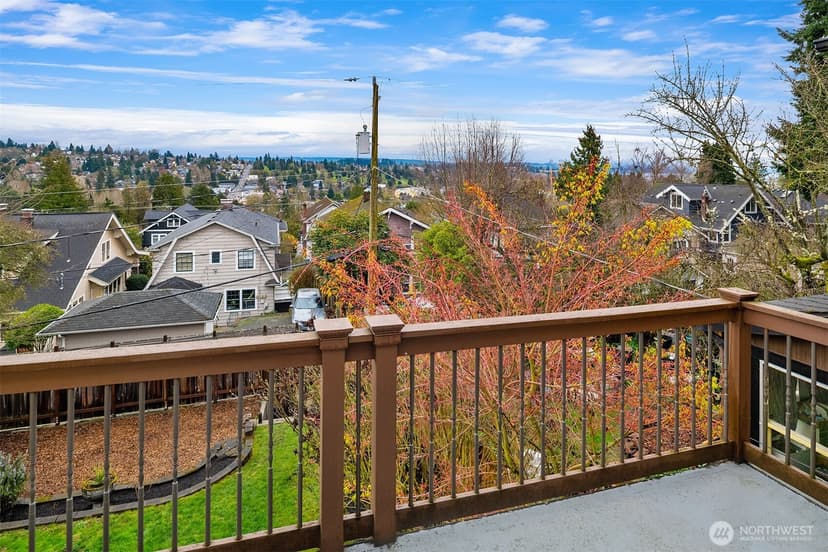 Property photo for 5260 18th Avenue NE, Seattle photo 22