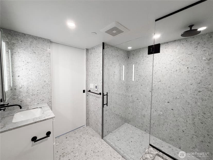 Property photo for 300 Virginia Street #3812, Seattle photo 6