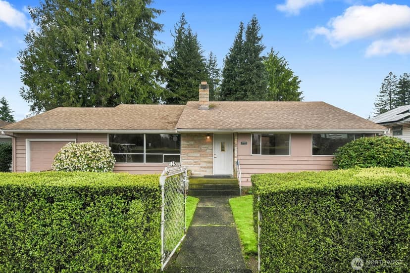 Property photo for 16003 5th Avenue NE, Shoreline